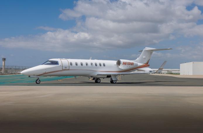 2001 Learjet 45 Photo 2