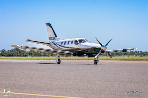 2001 Socata TBM-700B Photo 2