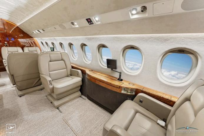 2001 Dassault Falcon 2000 Photo 3