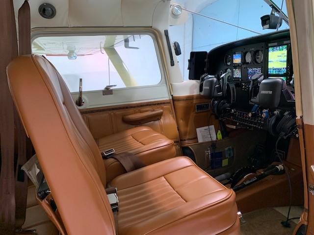 1976 Cessna A185F Photo 4