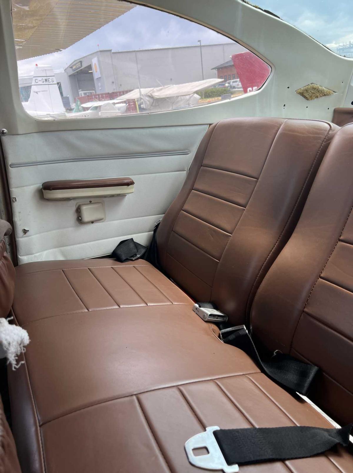 1965 Cessna 182H Photo 4