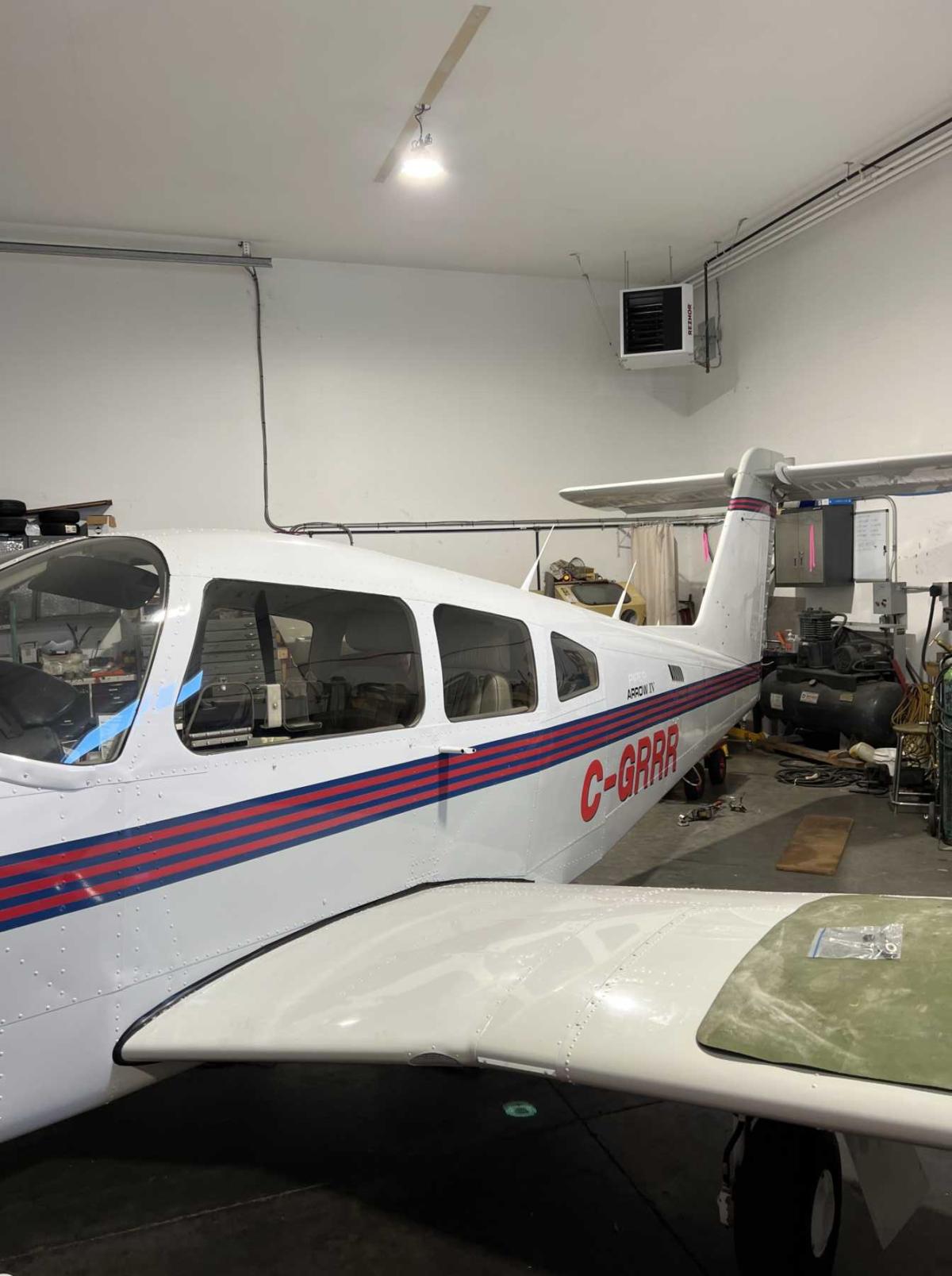 1983 Piper PA28R Turbo Arrow Photo 3