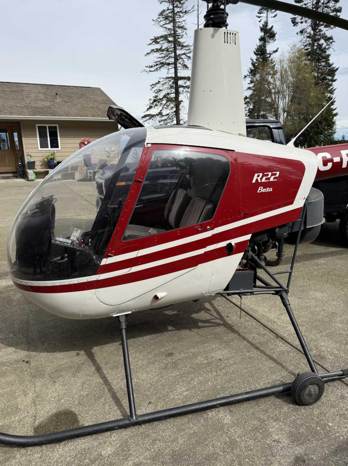 1991 Robinson R22 Beta Core Photo 2
