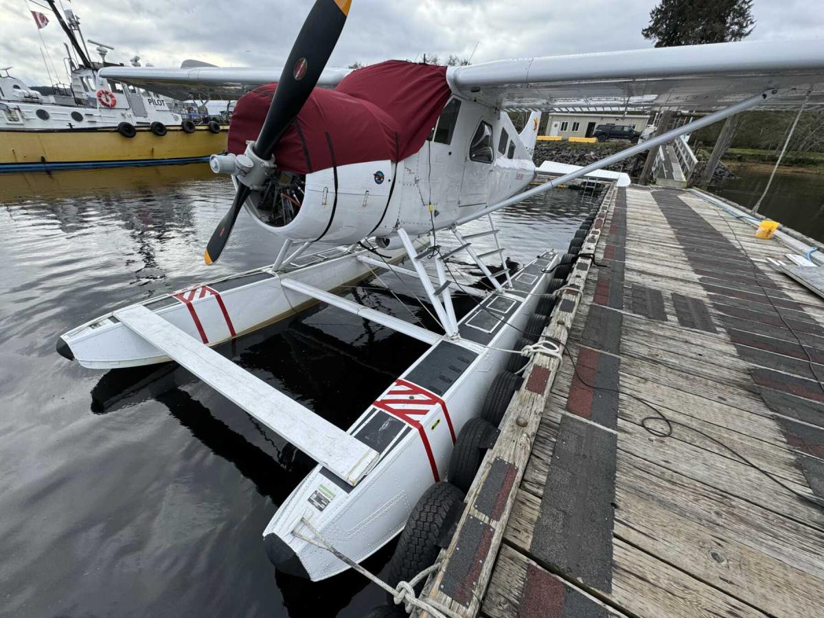 1957 DeHavilland Beaver on 4930s Photo 2