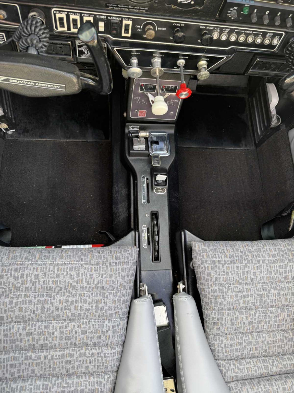 1974 Grumman AA5 Traveller Photo 7