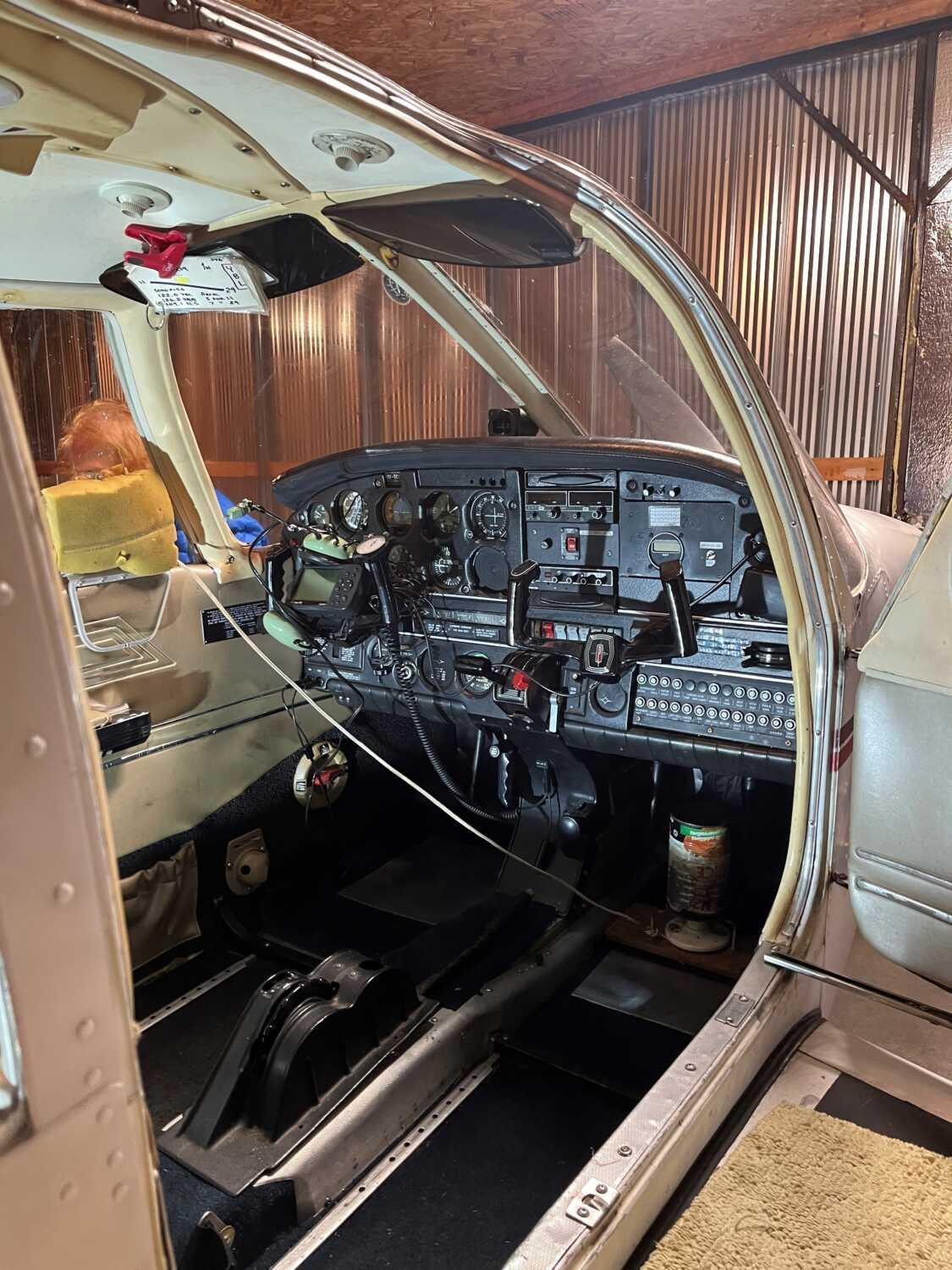 1973 Piper PA28-180 Cherokee Challenger Photo 4