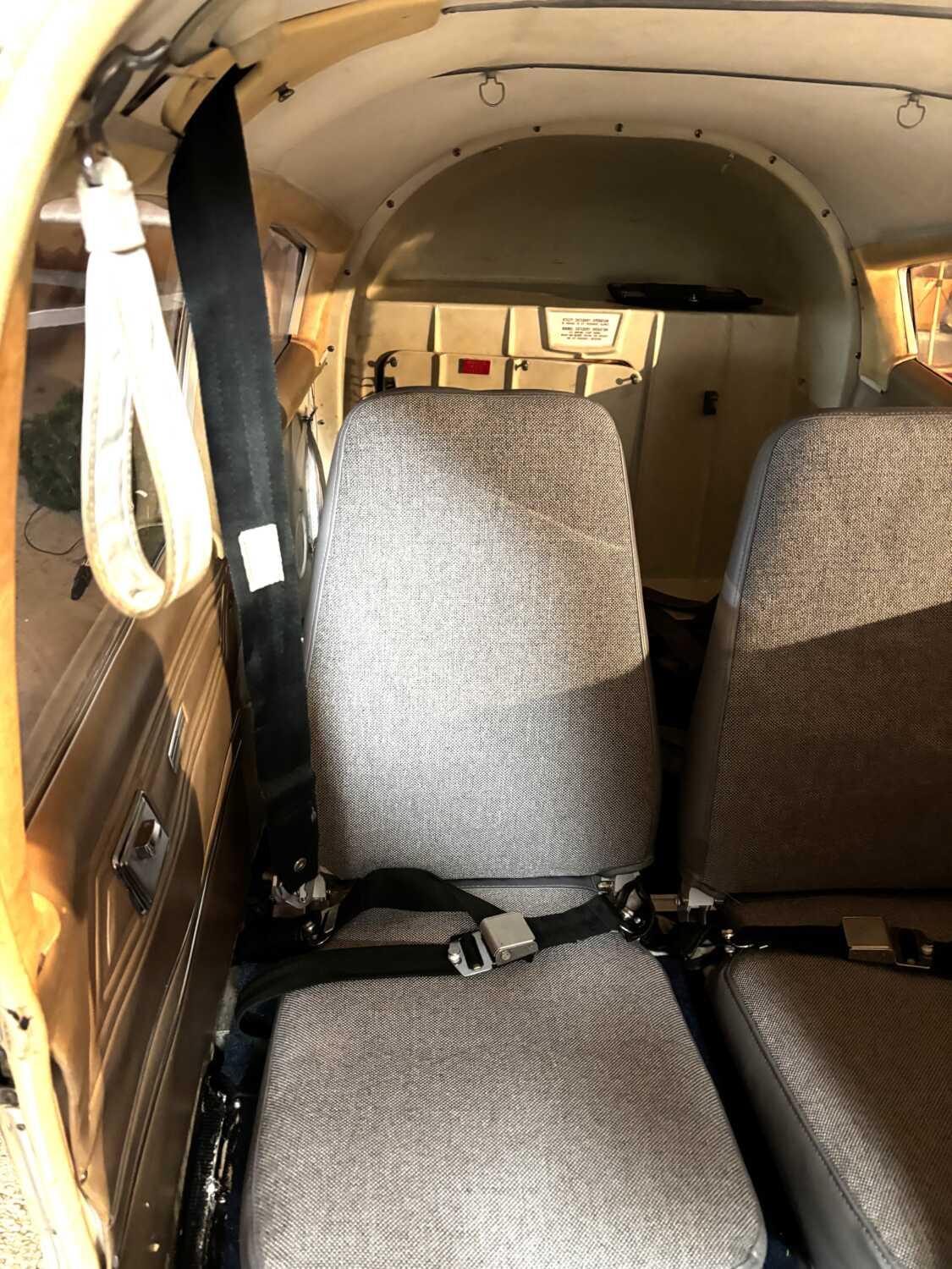 1973 Piper PA28-180 Cherokee Challenger Photo 4