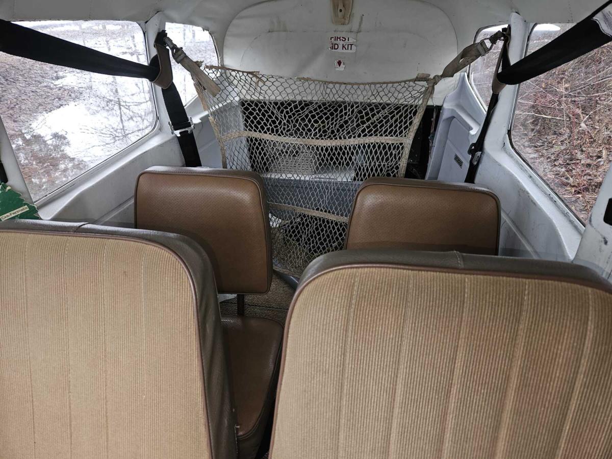 1979 Cessna A185F on Edo 2960 Photo 6