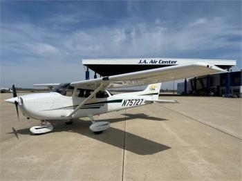 2001 CESSNA 172S SKYHAWK SP for sale - AircraftDealer.com