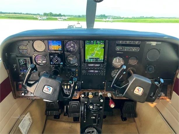 1975 CESSNA 182P SKYLANE Photo 6