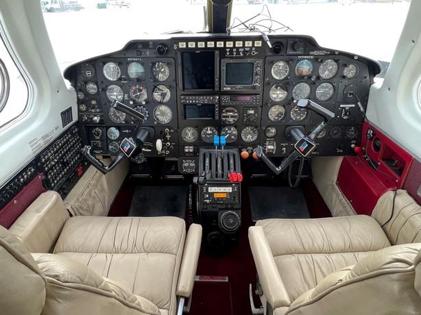 1974 PIPER P-NAVAJO Photo 6