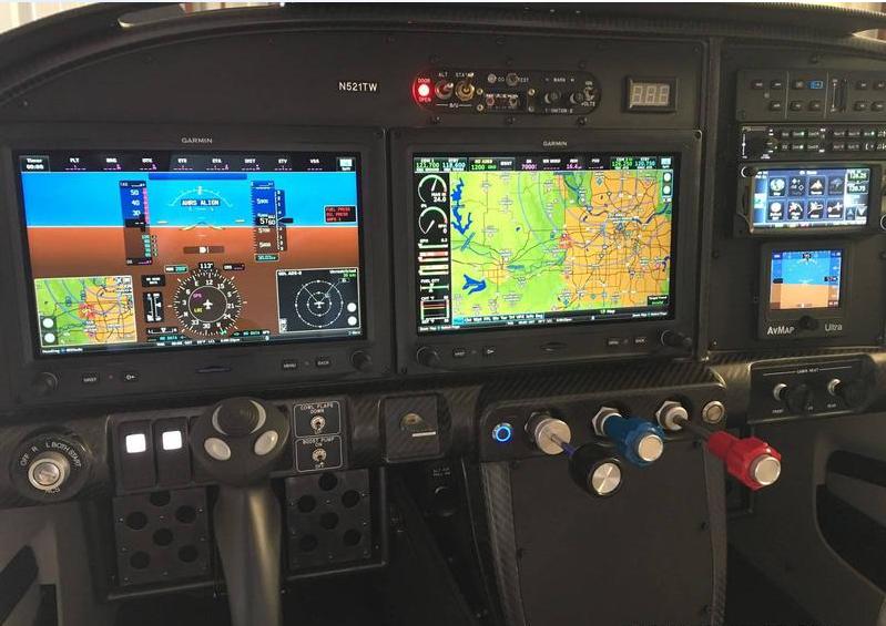 2015 Vans RV-10 Photo 3