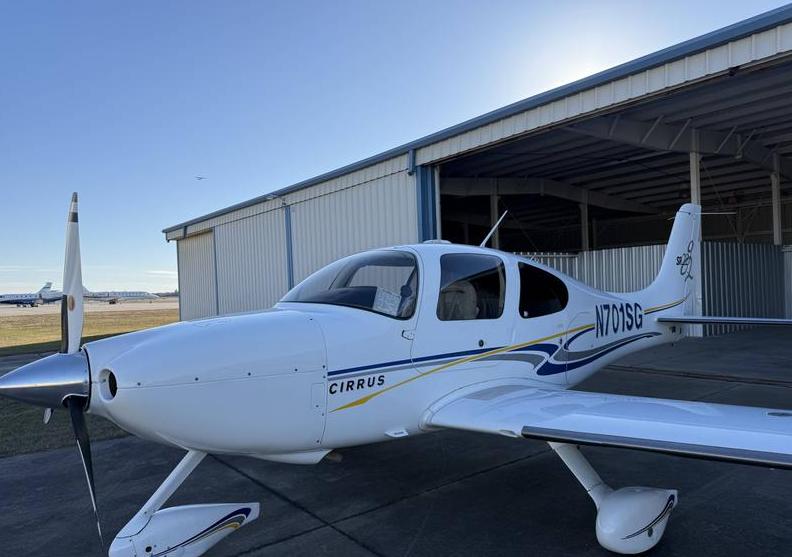 2004 Cirrus SR22 G2 Photo 3