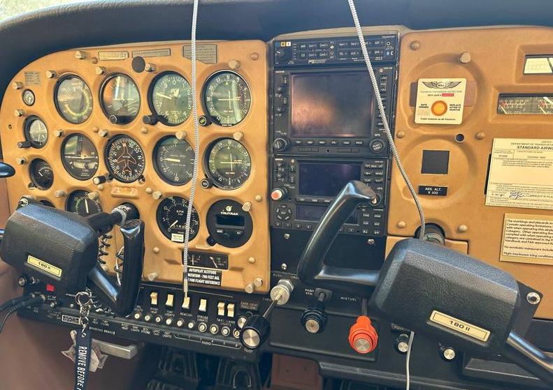 1979 Cessna C-180K Photo 3