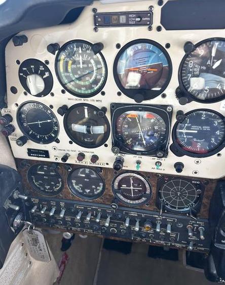 1973 Beech B-55 Baron Photo 4