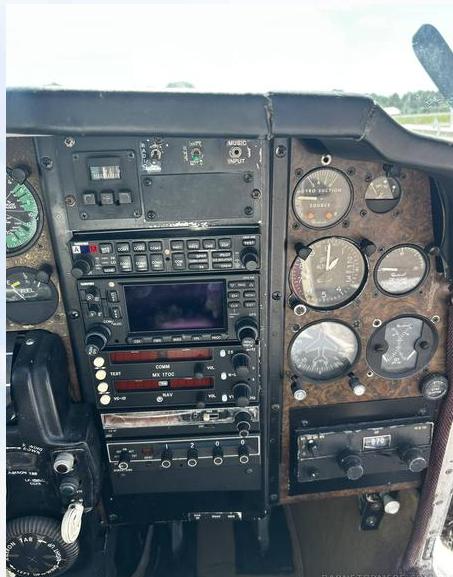 1973 Beech B-55 Baron Photo 7