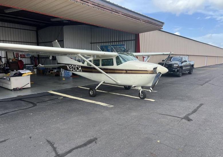 1962 Cessna 210B Photo 6