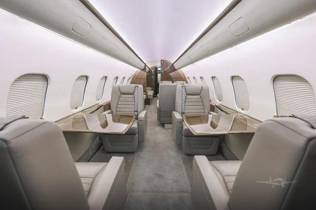 2010 BOMBARDIER GLOBAL 5000 Photo 5