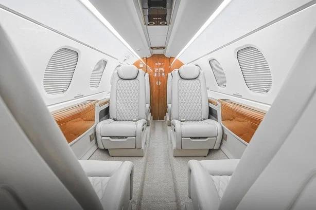 2020 EMBRAER PHENOM 300E Photo 6