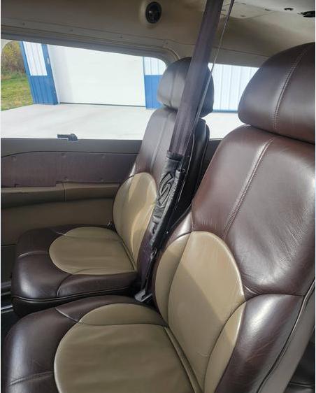 2002 CESSNA 172S Photo 6