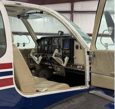 1962 Beech B33 Debonair Photo 7