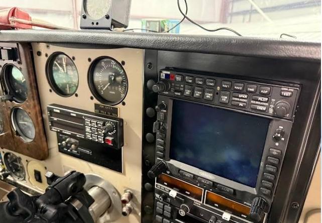 1962 Beech B33 Debonair Photo 3