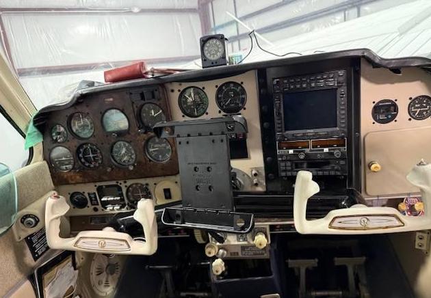 1962 Beech B33 Debonair Photo 4