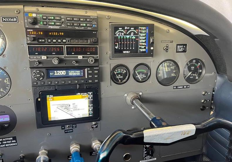 1956 CESSNA 182  Photo 7