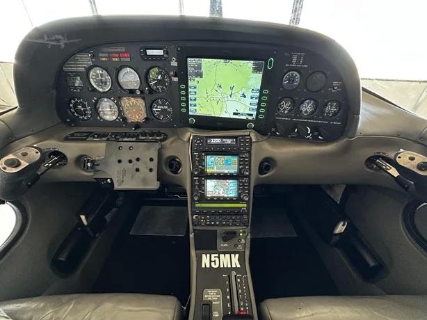 2002 CIRRUS SR22 Photo 4