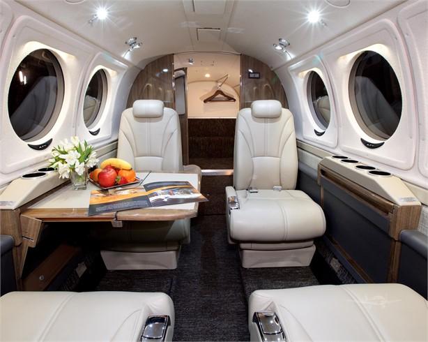 2021 BEECHCRAFT KING AIR 260 Photo 6