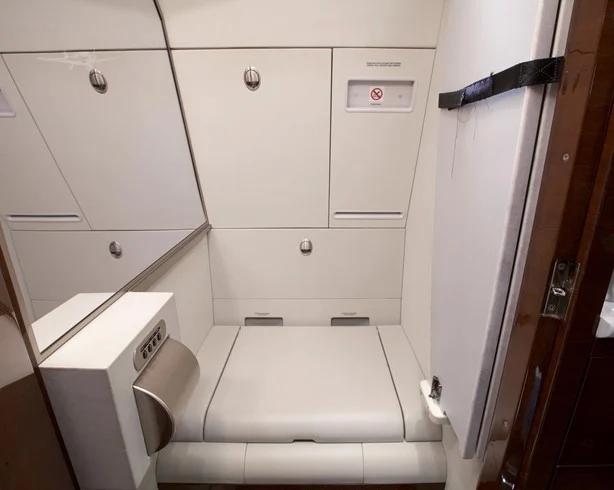 2018 DASSAULT FALCON 900LX Photo 2
