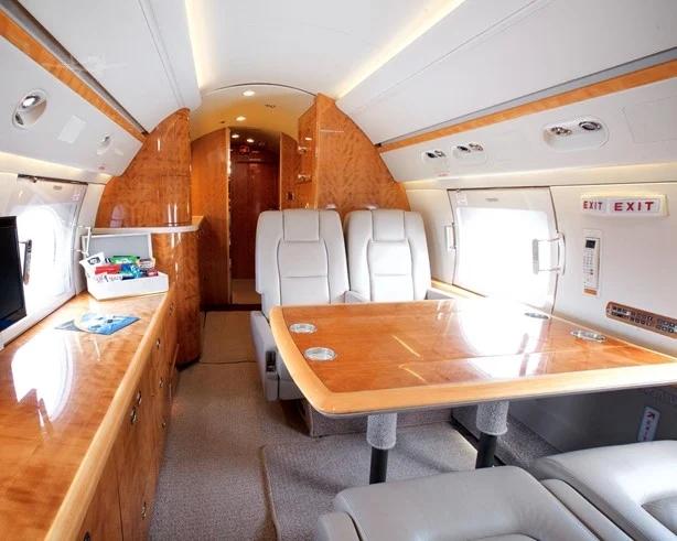 2000 GULFSTREAM GV Photo 2