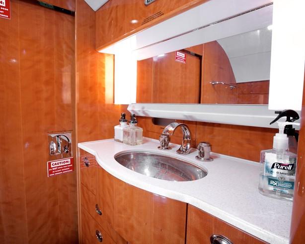 2000 GULFSTREAM GV Photo 4