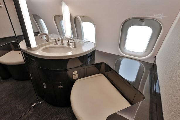 2010 BOMBARDIER GLOBAL EXPRESS XRS Photo 3
