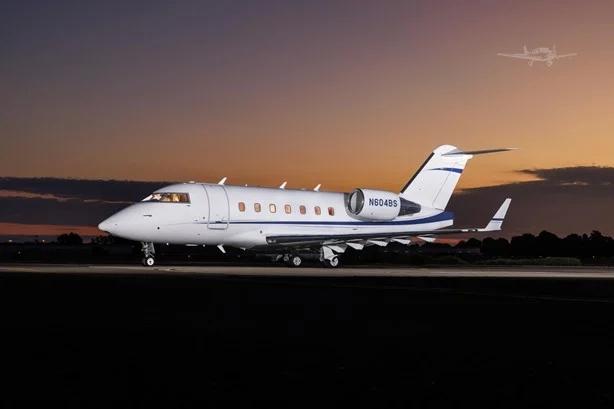 2003 BOMBARDIER CHALLENGER 604 Photo 2