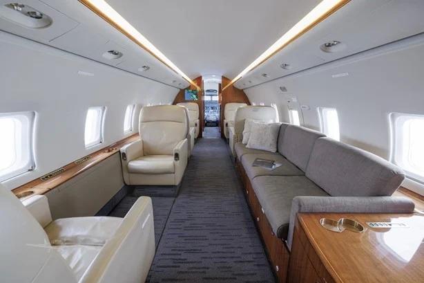 2003 BOMBARDIER CHALLENGER 604 Photo 7