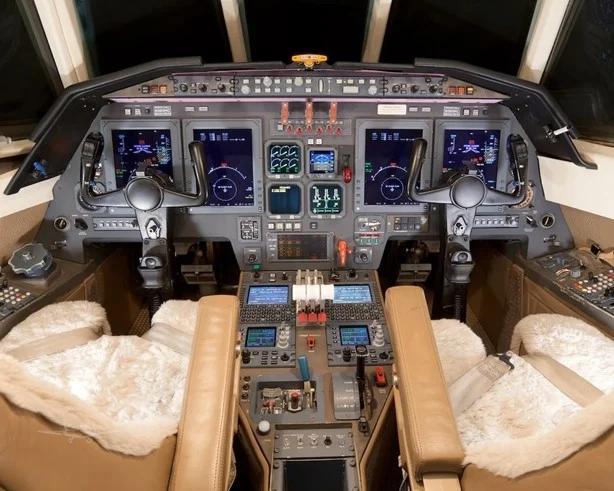 2002 DASSAULT FALCON 50EX Photo 4