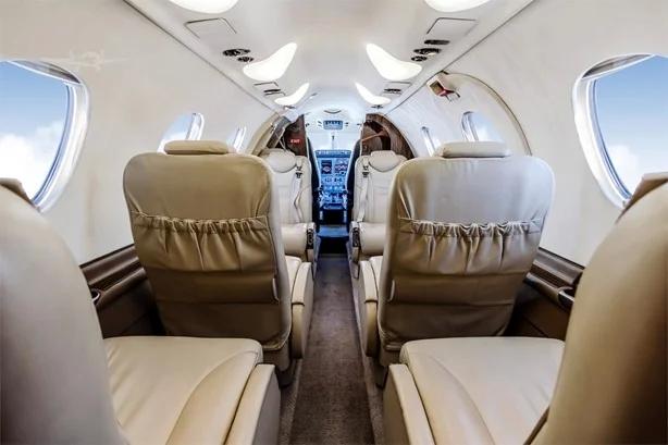 2003 BEECHCRAFT PREMIER I Photo 2