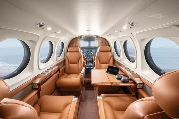 2008 BEECHCRAFT KING AIR C90GTI Photo 4