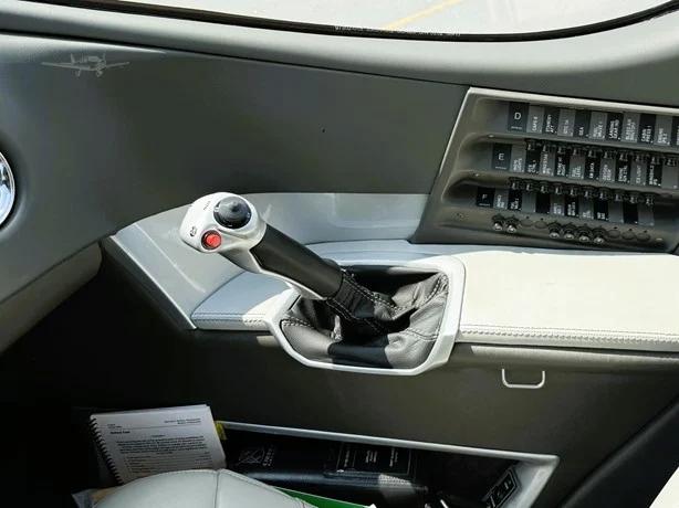 2017 CIRRUS VISION SF50 Photo 7