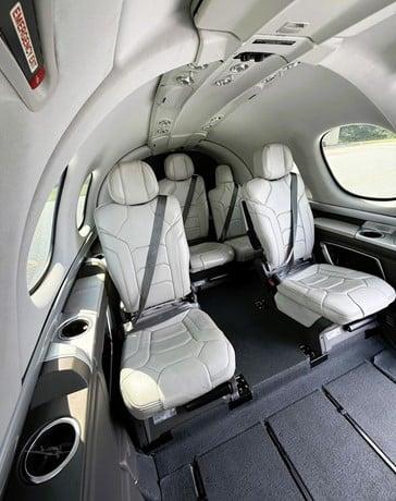 2017 CIRRUS VISION SF50 Photo 3