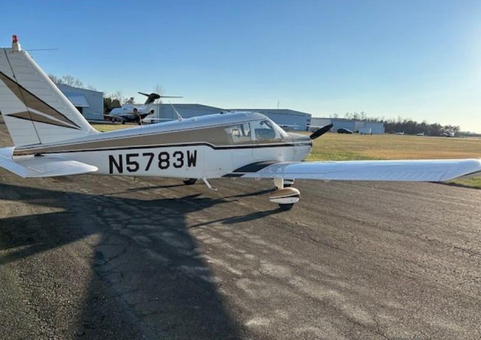 1964 PIPER CHEROKEE 180 Photo 3