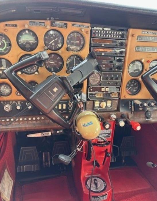 1978 CESSNA 182RG SKYLANE Photo 2