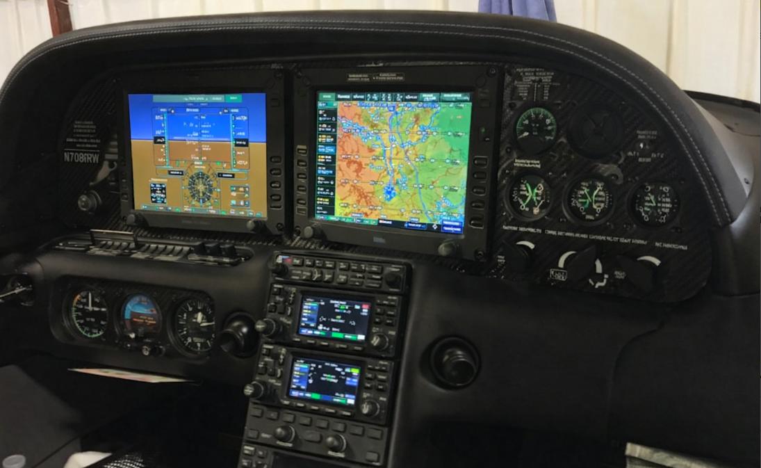 2003 CIRRUS SR22 Photo 5