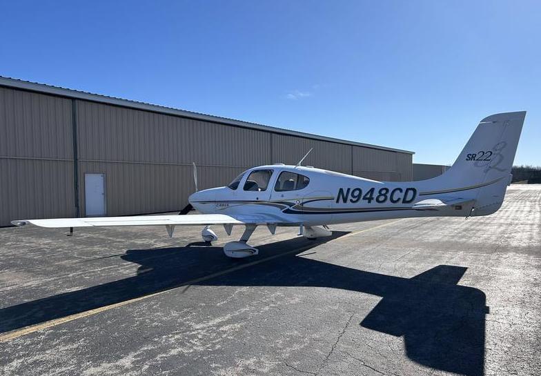 2004 CIRRUS SR22 Photo 7