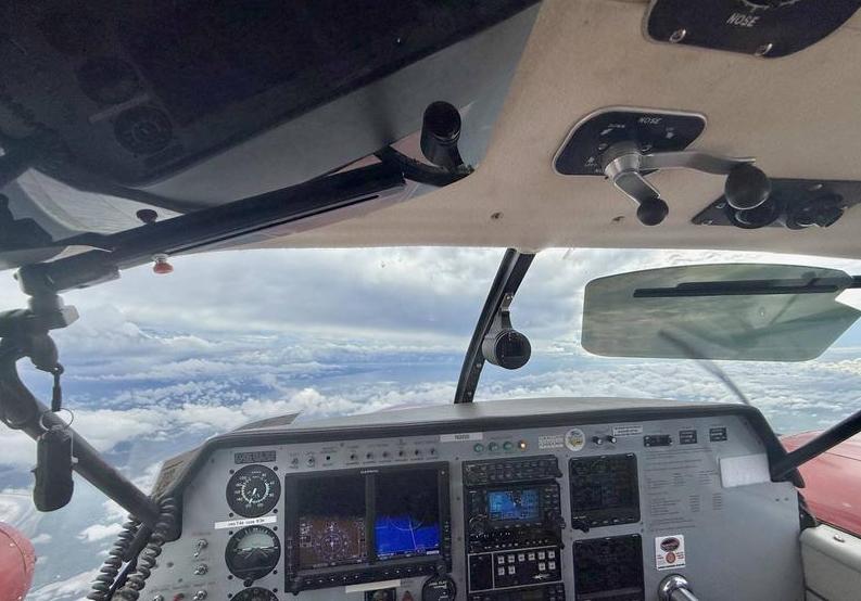 Piper Apache Photo 7