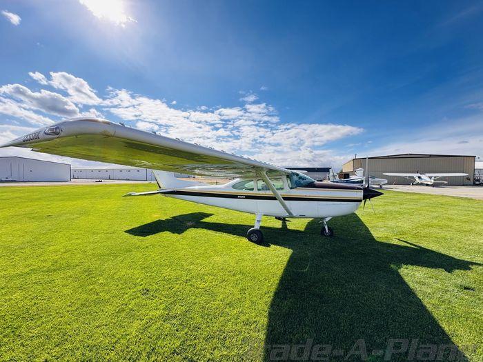 1981 CESSNA 182T SKYLANE Photo 3