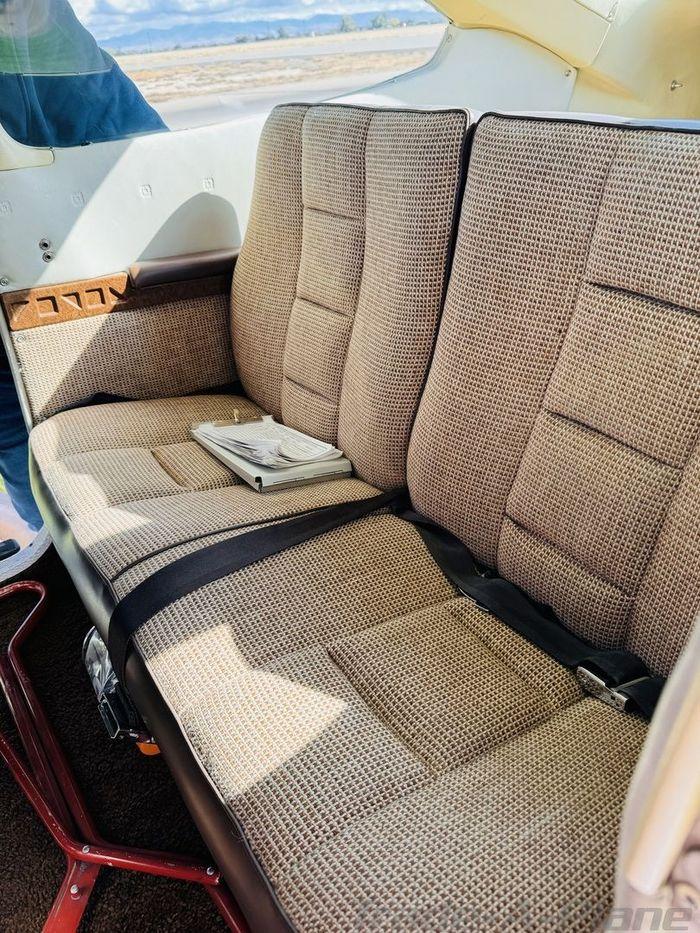 1981 CESSNA 182T SKYLANE Photo 7