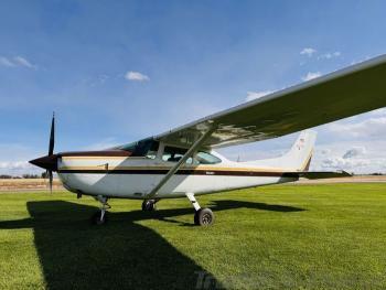 1981 CESSNA 182T SKYLANE for sale - AircraftDealer.com