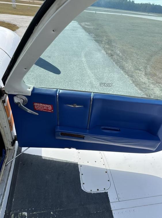 1977 Beech V35B Bonanza Photo 5